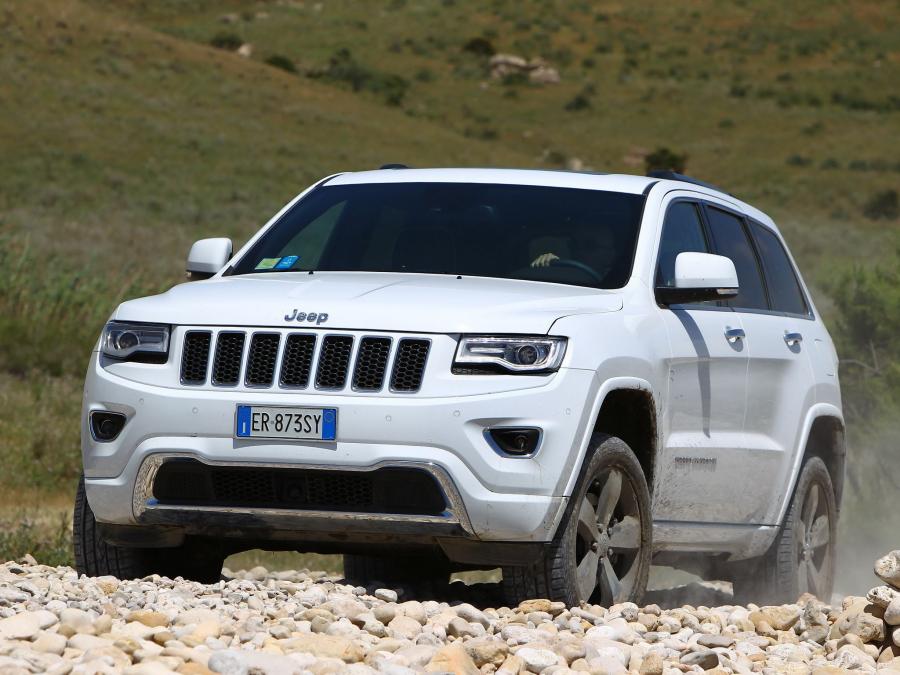  Jeep Grand Cherokee Overland 2013 года  (EU) (фото 9 из 16)